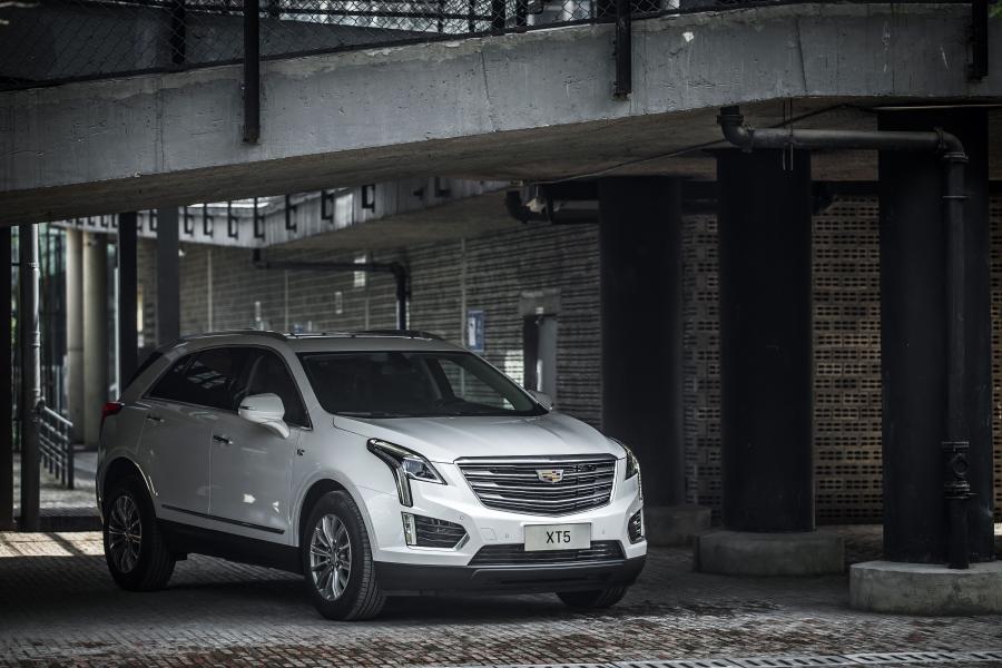  Cadillac XT5 Platinum 2016 года  (CN) (фото 6 из 9)
